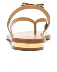 Золотые кожаные вьетнамки от Salvatore Ferragamo