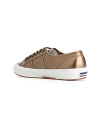 Женские золотые кожаные низкие кеды от Superga