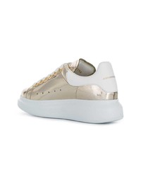 Женские золотые кожаные низкие кеды от Alexander McQueen