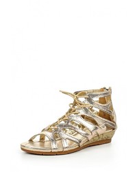 Золотые кожаные сандалии на плоской подошве от Coco Perla