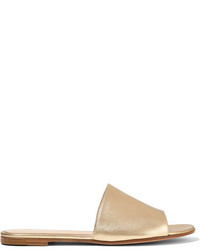 Золотые кожаные сандалии на плоской подошве от Gianvito Rossi