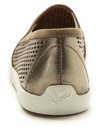 Женские золотые кожаные слипоны от Joie