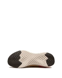 Мужские золотые кроссовки от Nike