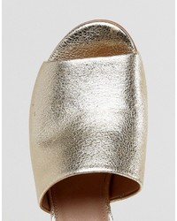 Золотые сабо от Whistles