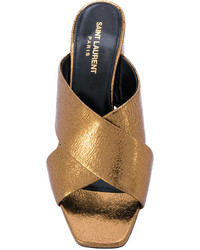 Золотые сабо от Saint Laurent