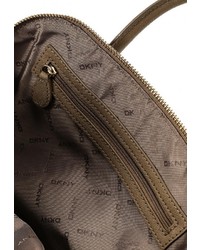 Коричневая кожаная сумка через плечо от DKNY