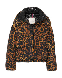 Коричневая куртка-пуховик с леопардовым принтом