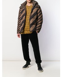 Мужская коричневая куртка-пуховик с принтом от Fendi