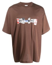 Мужская коричневая футболка с круглым вырезом с принтом от Vetements