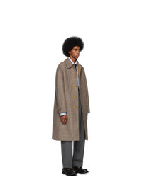 Коричневое длинное пальто с узором "гусиные лапки" от Gucci