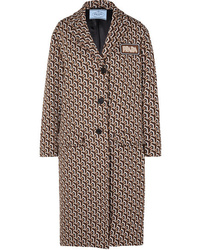 Женское коричневое пальто с геометрическим рисунком от Prada