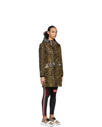 Женское коричневое пальто с леопардовым принтом от Burberry