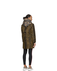 Женское коричневое пальто с леопардовым принтом от Burberry