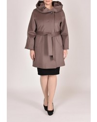 Женское коричневое пальто от Grafinia