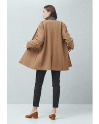 Женское коричневое пальто от Mango
