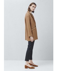 Женское коричневое пальто от Mango