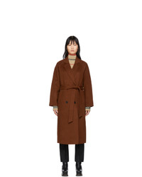 Женское коричневое пальто от The Loom
