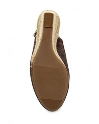 Коричневые босоножки на танкетке от Dorothy Perkins