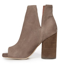 Коричневые ботильоны от Jeffrey Campbell