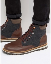 Мужские коричневые ботинки от Lacoste