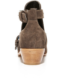 Коричневые замшевые ботильоны от Rebecca Minkoff