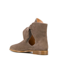 Коричневые замшевые ботильоны от Unützer