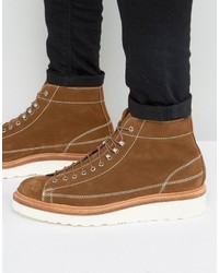 Мужские коричневые замшевые ботинки от Grenson