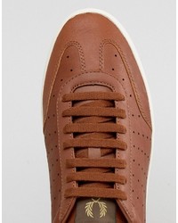 Мужские коричневые замшевые кеды от Fred Perry