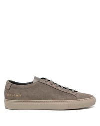 Мужские коричневые замшевые низкие кеды от Common Projects