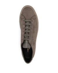 Мужские коричневые замшевые низкие кеды от Common Projects