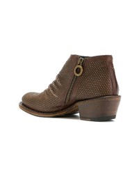 Коричневые кожаные ботильоны с шипами от Fiorentini+Baker