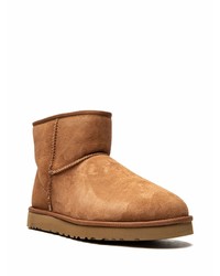 Мужские коричневые угги от UGG