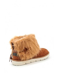 Коричневые угги от Tamaris