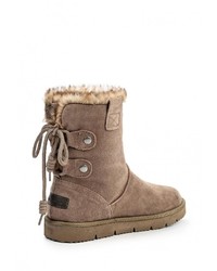 Коричневые угги от Tamaris