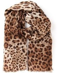 Коричневый шарф с леопардовым принтом