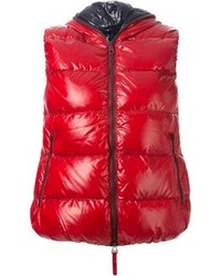 Женская красная безрукавка от Duvetica