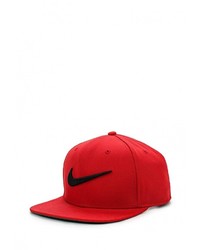 Женская красная бейсболка от Nike