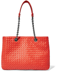 Красная кожаная большая сумка от Bottega Veneta