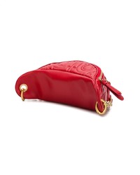 Красная кожаная поясная сумка от Salvatore Ferragamo