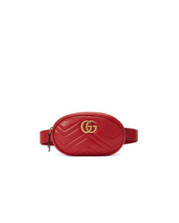 Красная кожаная поясная сумка от Gucci