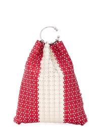 Красная кожаная сумка-мешок с шипами от RED Valentino