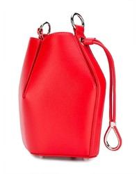 Красная кожаная сумка-мешок от Alexander McQueen