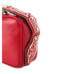 Красная кожаная сумка через плечо с украшением от RED Valentino