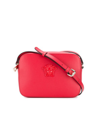 Красная кожаная сумка через плечо от Versace