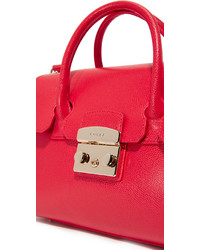 Женская красная кожаная сумка от Furla