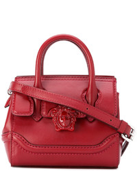 Красная кожаная сумочка от Versace