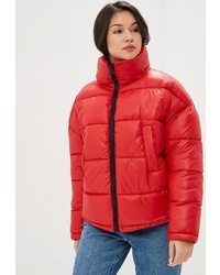 Женская красная куртка-пуховик от Befree