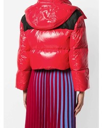 Женская красная куртка-пуховик от Miu Miu