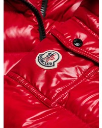 Женская красная куртка-пуховик от Moncler