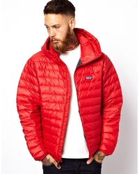 Мужская красная куртка-пуховик от Patagonia